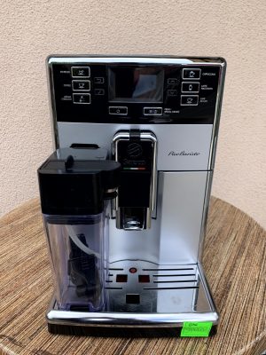 Кавомашина PHILIPS Saeco PicoBaristo SM5479