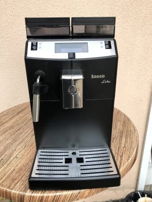 Кавомашина автоматична Saeco Lirika Black (RI984001)